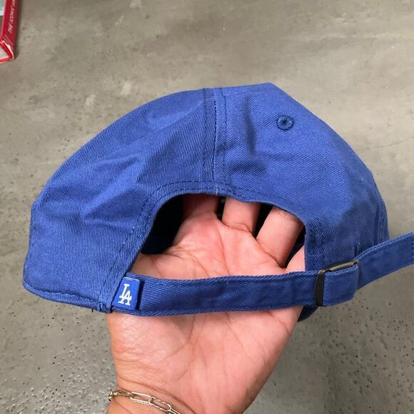 Los Angeles Dodgers Fan Favorite Clean Up Hat - Picture 6 of 7